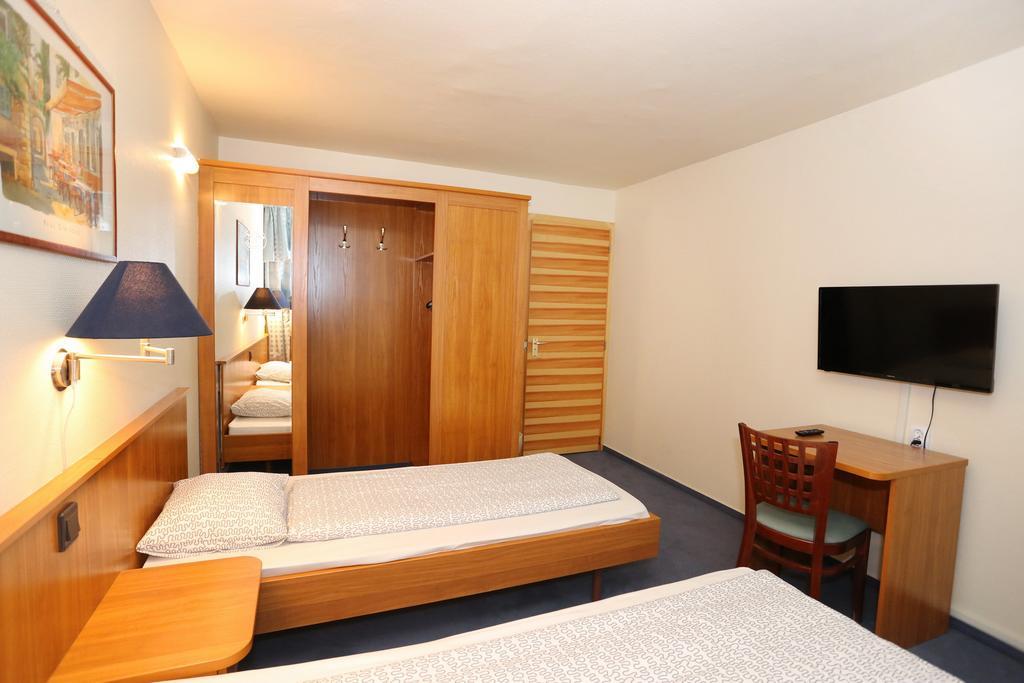 Mezzo Budapest Luaran gambar