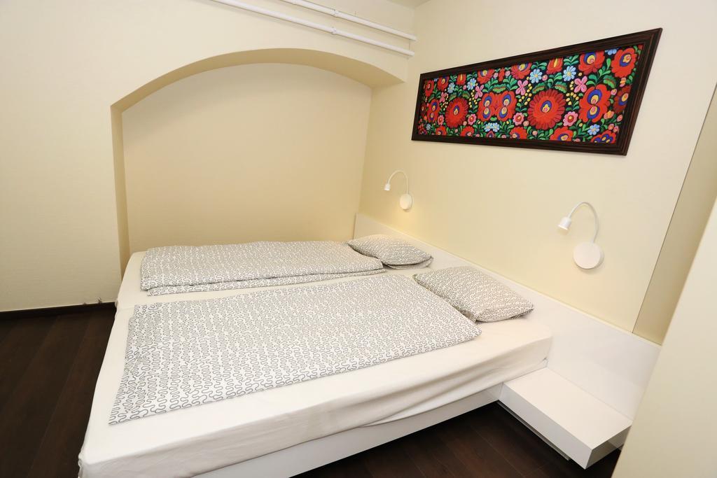 Mezzo Budapest Luaran gambar